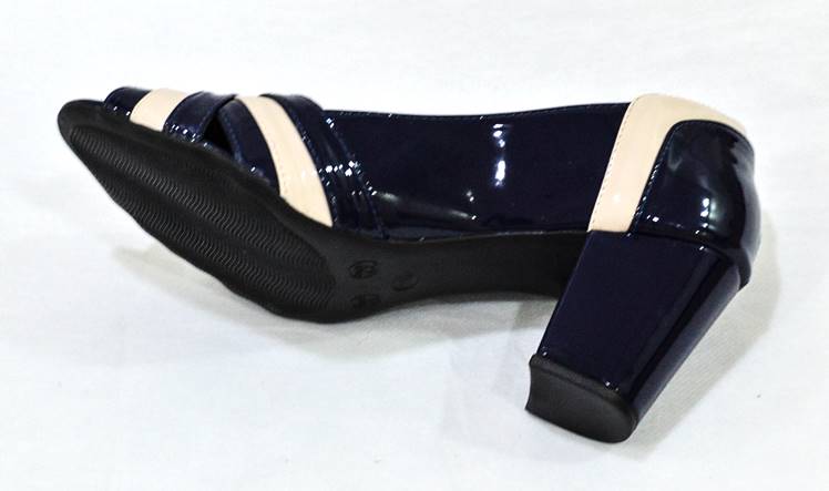 Peep Toe Azul e Creme Salto Bloco